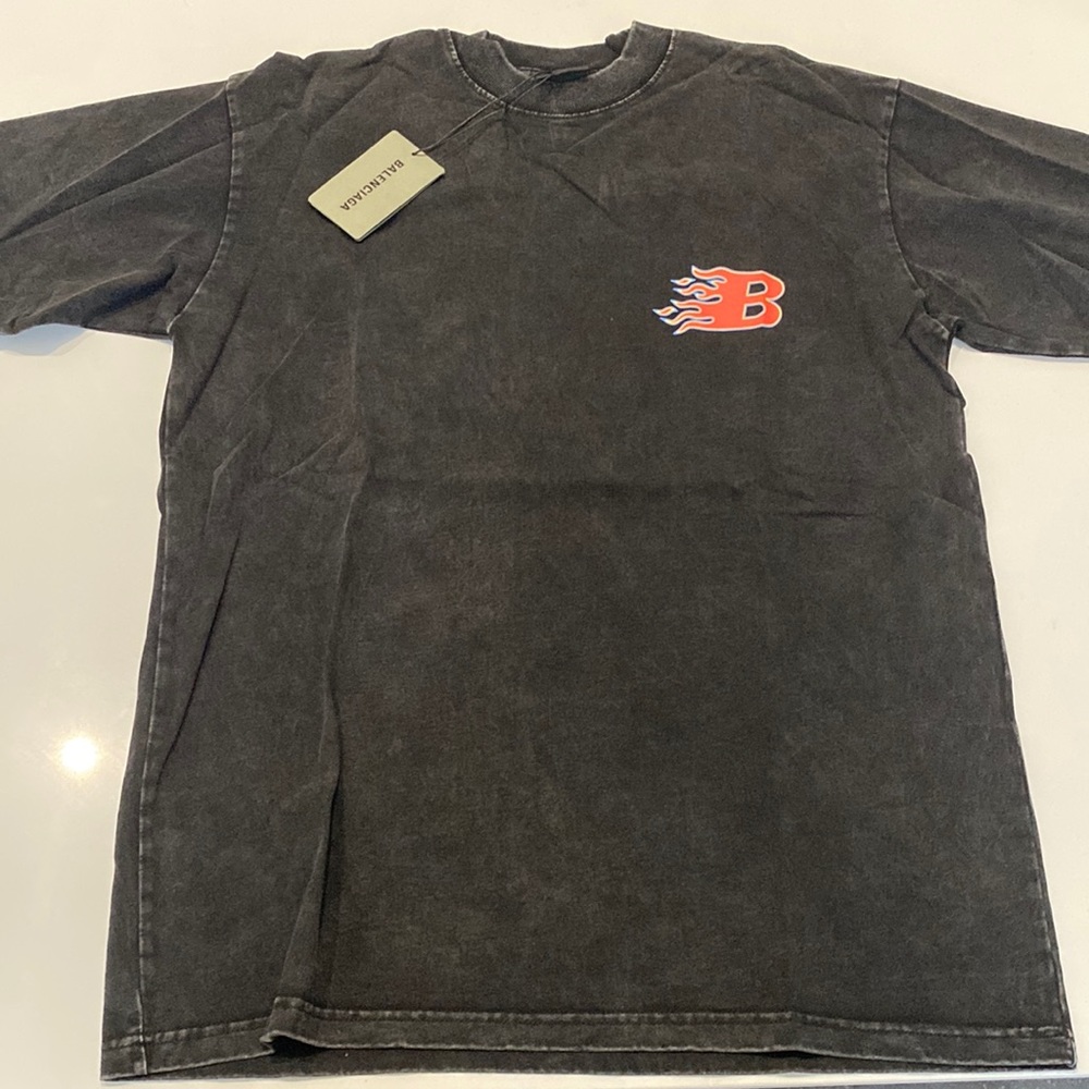Balenciaga Tshirt Size M